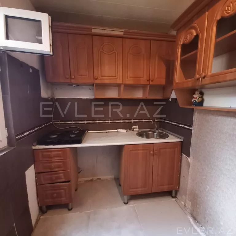 Satılır, həyət evi/villa
