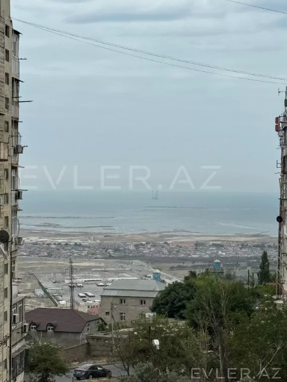 Satılır, köhnə tikili