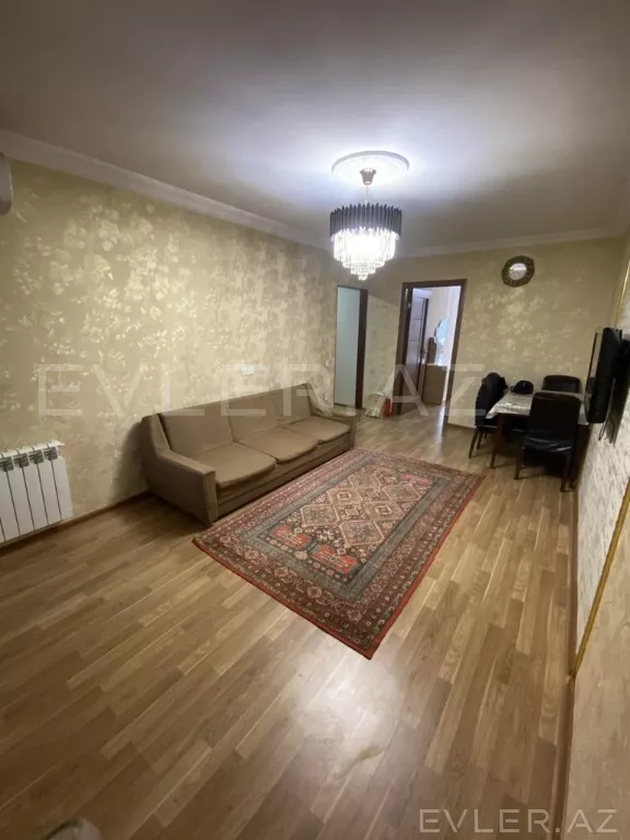 Aylıq, köhnə tikili
