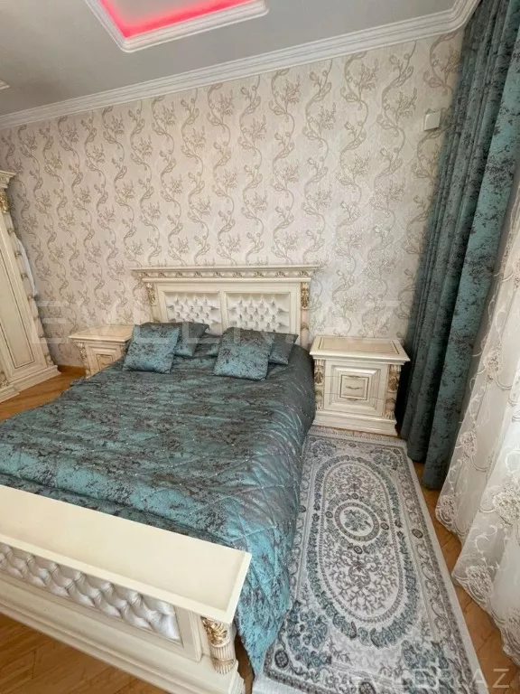 Satılır, yeni tikili