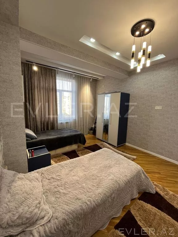 Satılır, yeni tikili