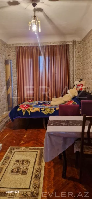 Satılır, köhnə tikili