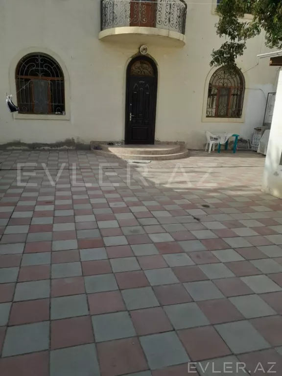 Satılır, həyət evi/villa