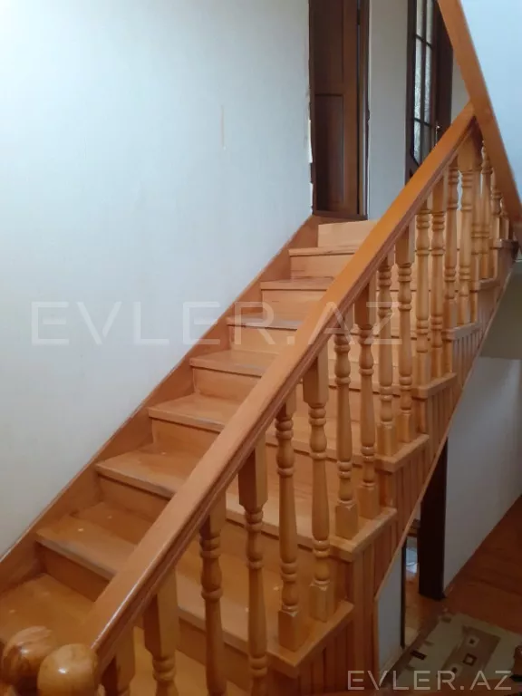 Satılır, həyət evi/villa