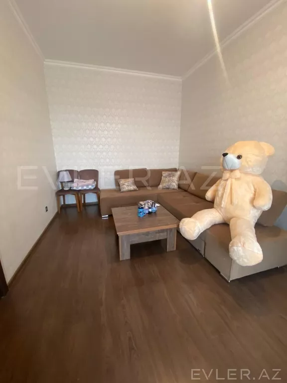 Satılır, yeni tikili