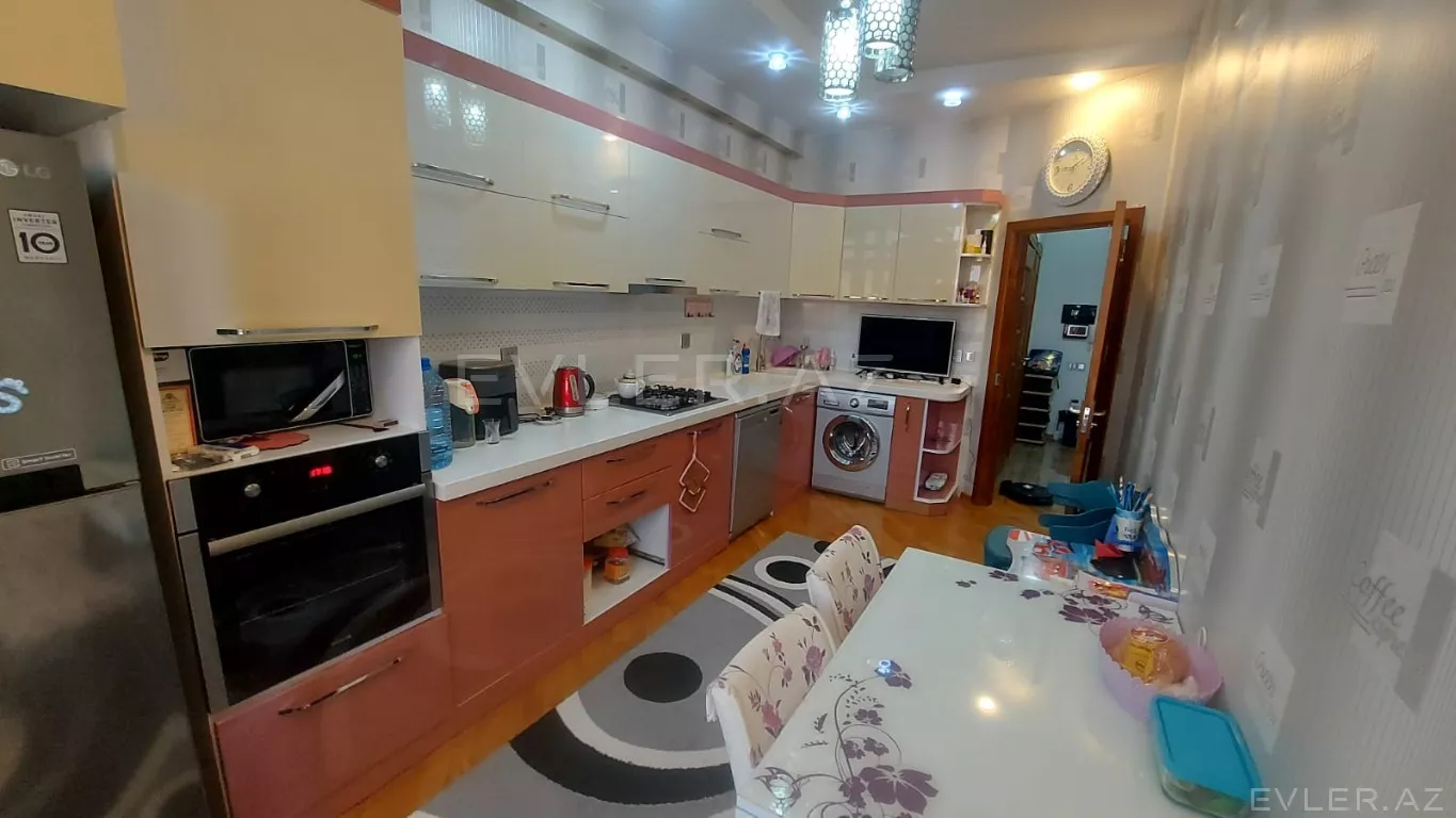 Satılır, yeni tikili