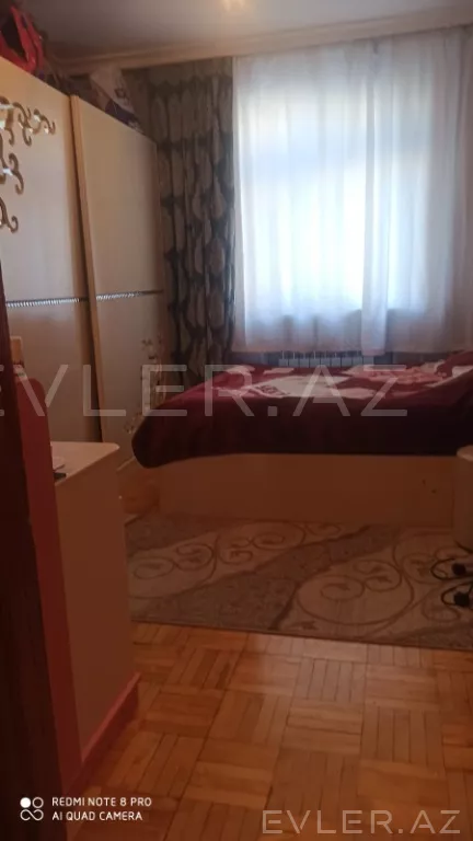 Satılır, köhnə tikili