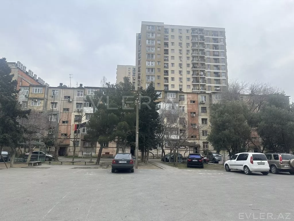 Satılır, köhnə tikili