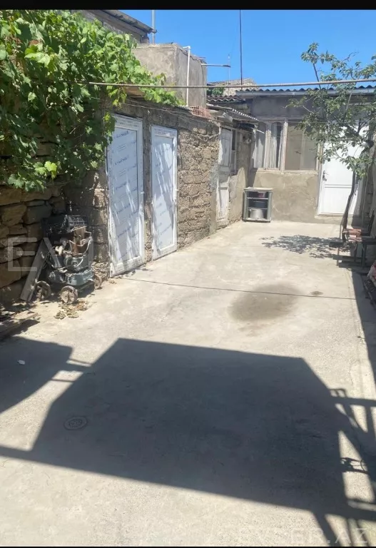 Satılır, yeni tikili