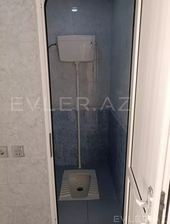 Satılır, həyət evi/villa