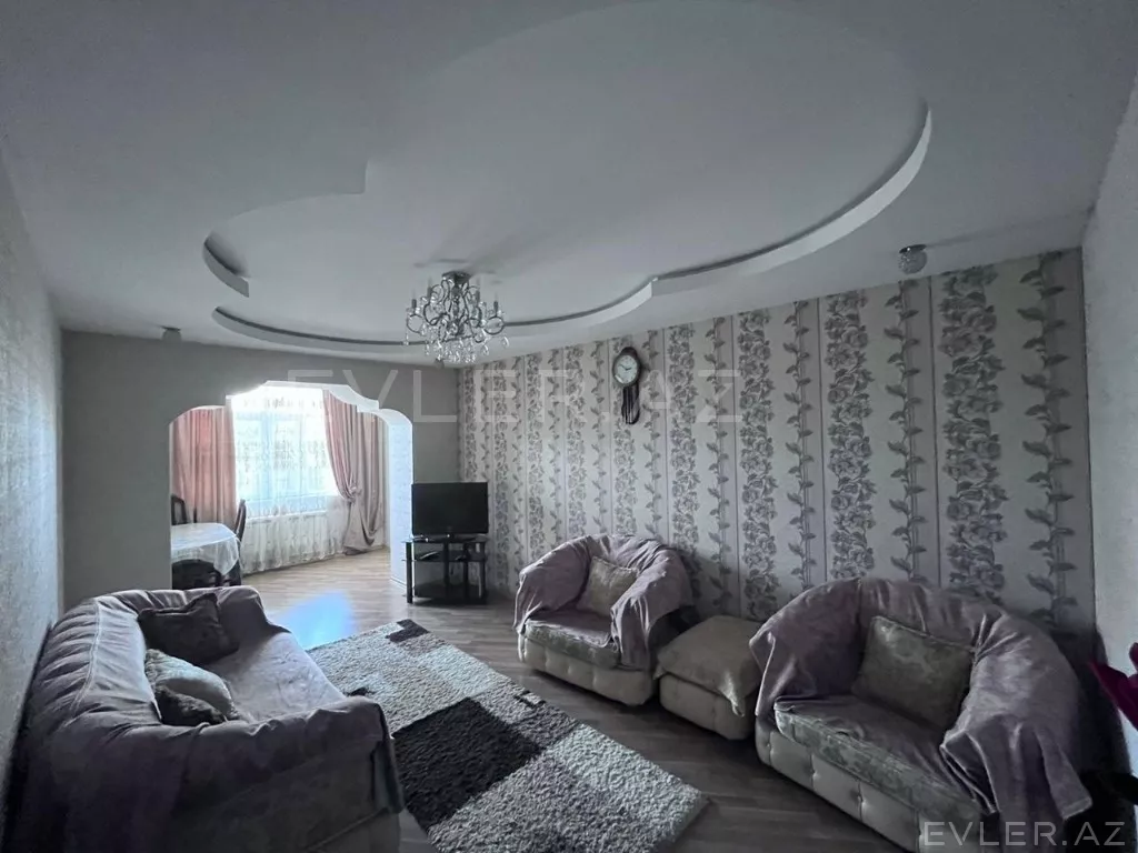Satılır, köhnə tikili