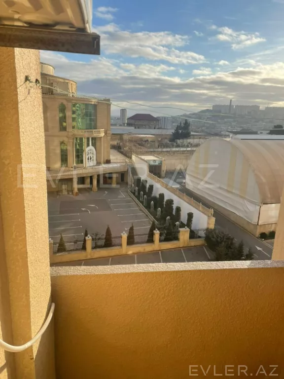 Satılır, yeni tikili