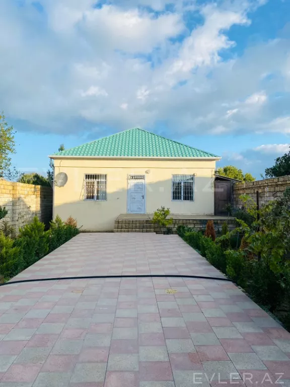 Satılır, həyət evi/villa