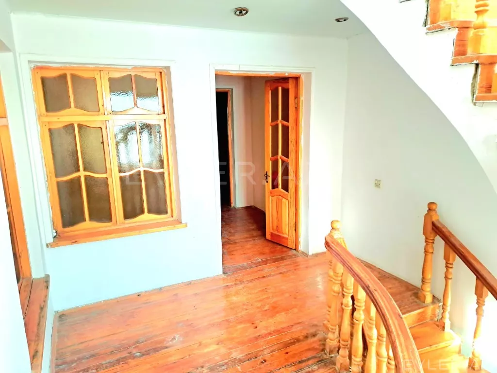 Satılır, həyət evi/villa