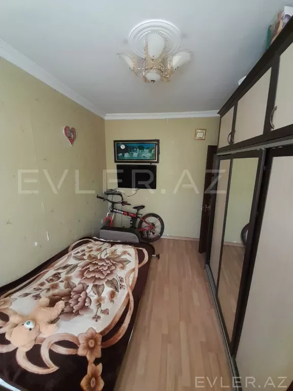 Satılır, köhnə tikili