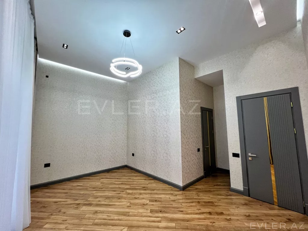 Satılır, həyət evi/villa