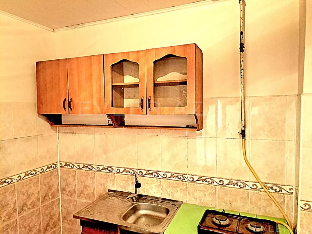 Satılır, həyət evi/villa