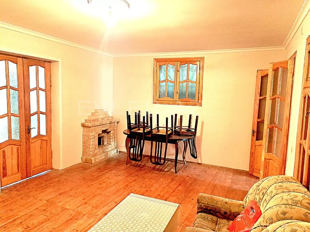 Satılır, həyət evi/villa