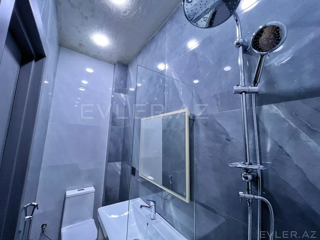Satılır, həyət evi/villa