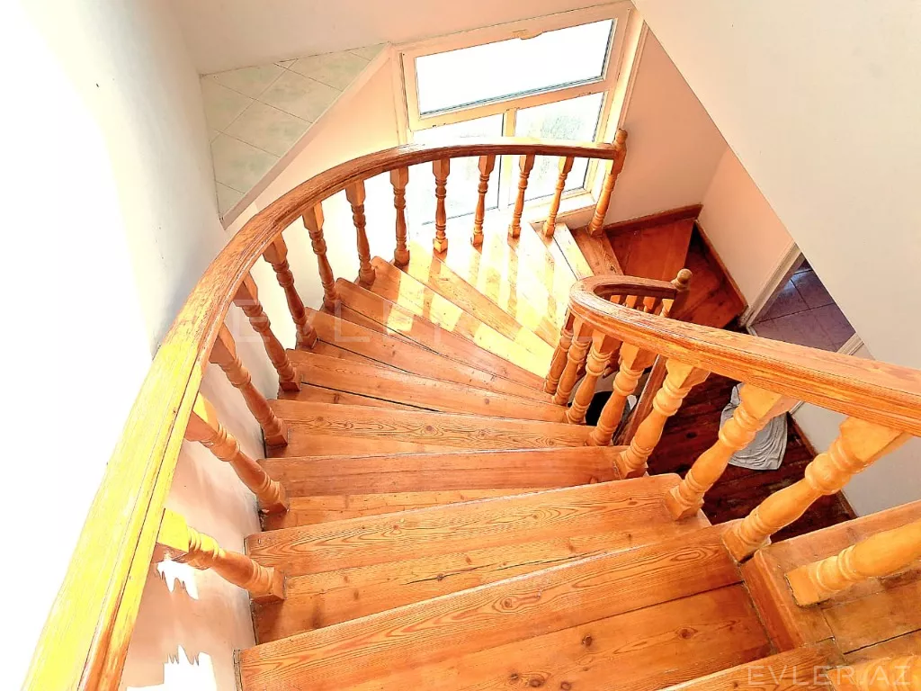 Satılır, həyət evi/villa