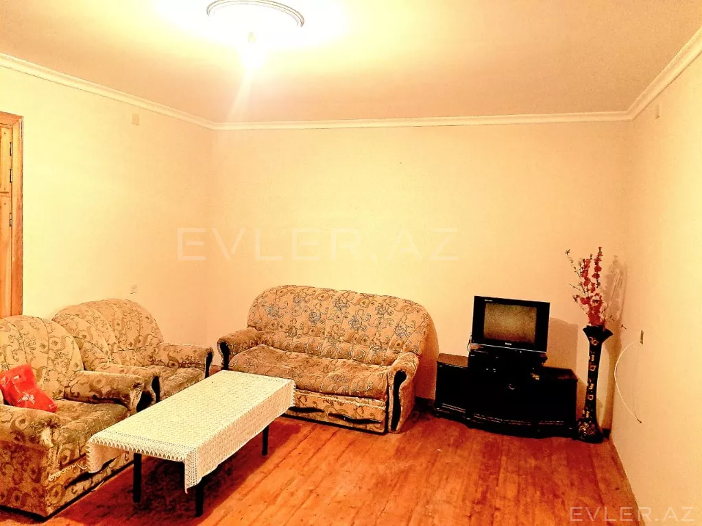 Satılır, həyət evi/villa