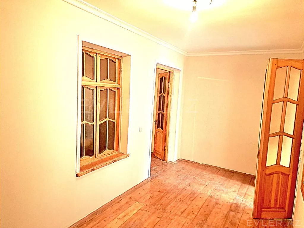 Satılır, həyət evi/villa