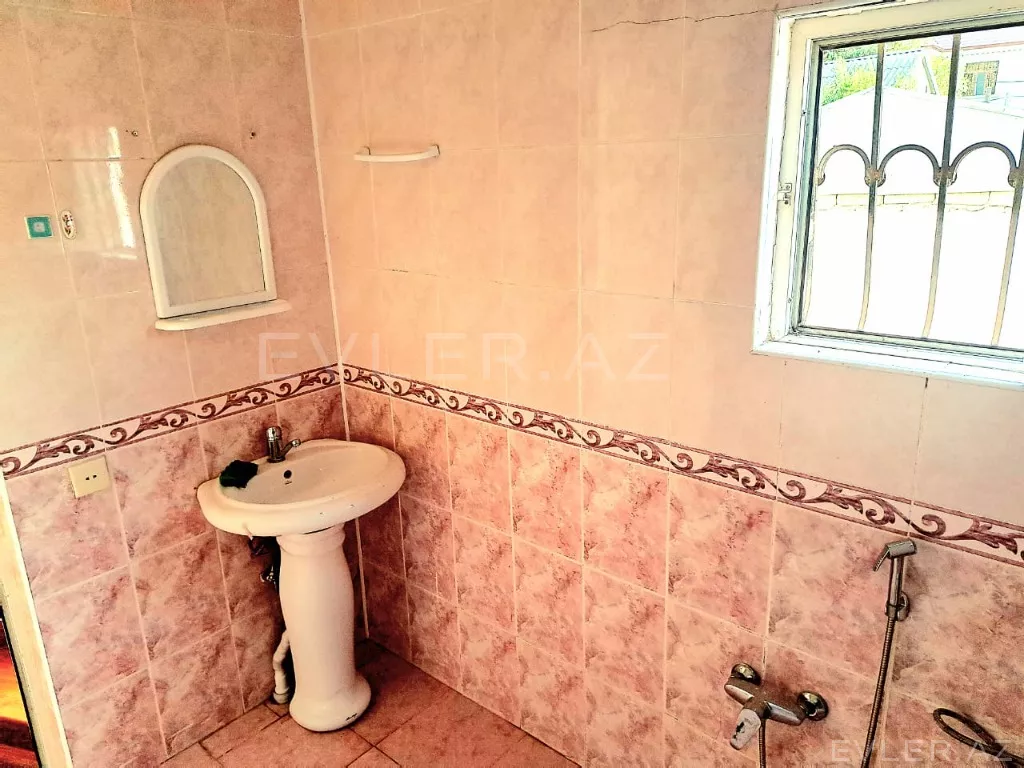 Satılır, həyət evi/villa