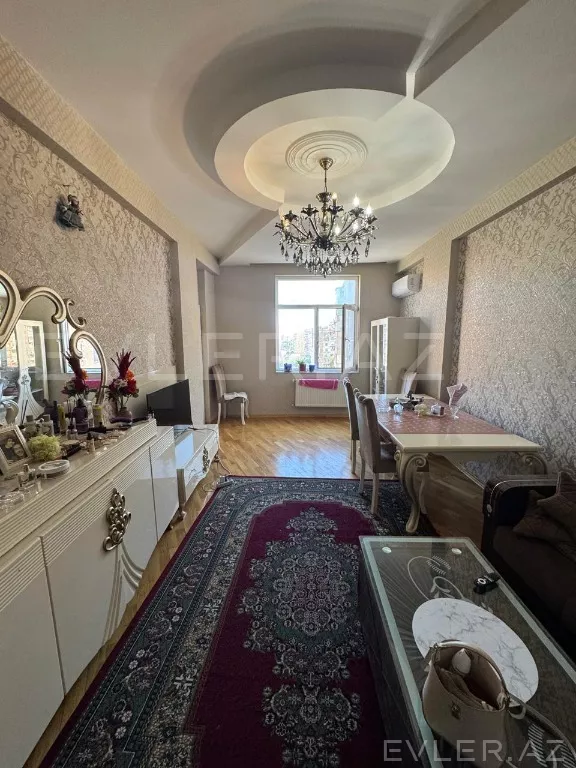 Satılır, yeni tikili