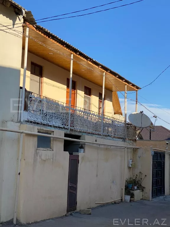 Satılır, həyət evi/villa