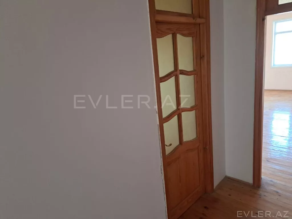 Satılır, həyət evi/villa