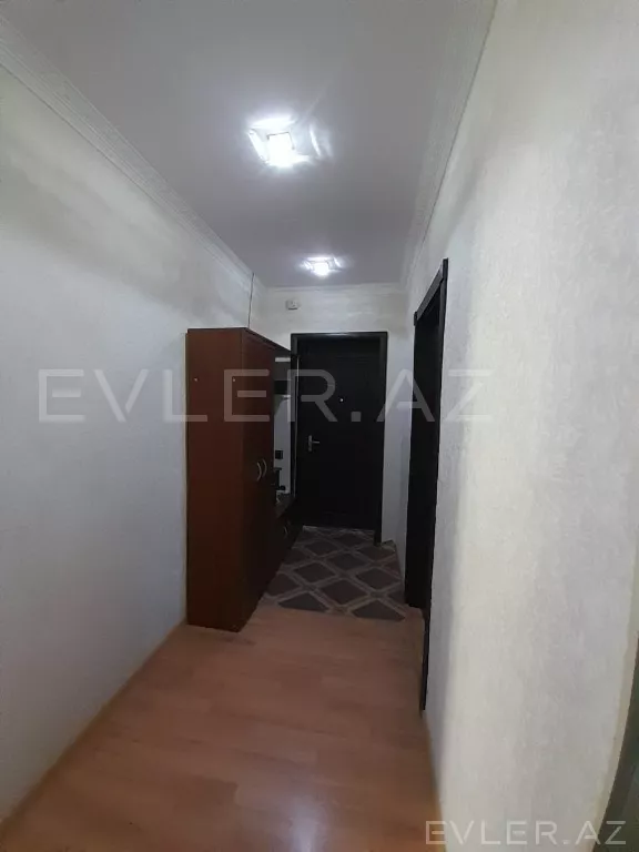 Satılır, köhnə tikili