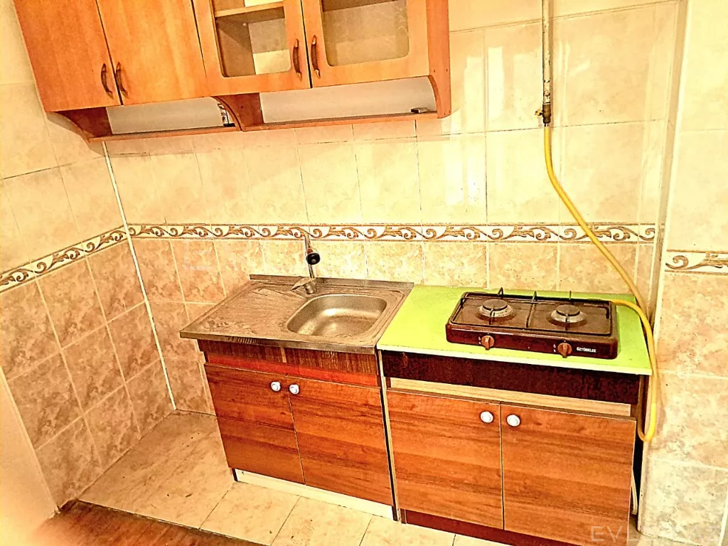 Satılır, həyət evi/villa