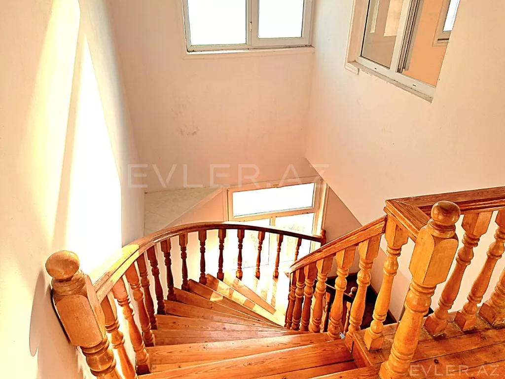 Satılır, həyət evi/villa