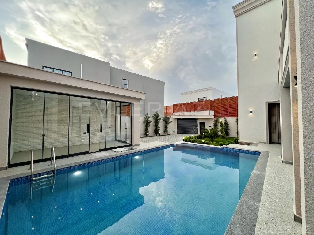 Satılır, həyət evi/villa