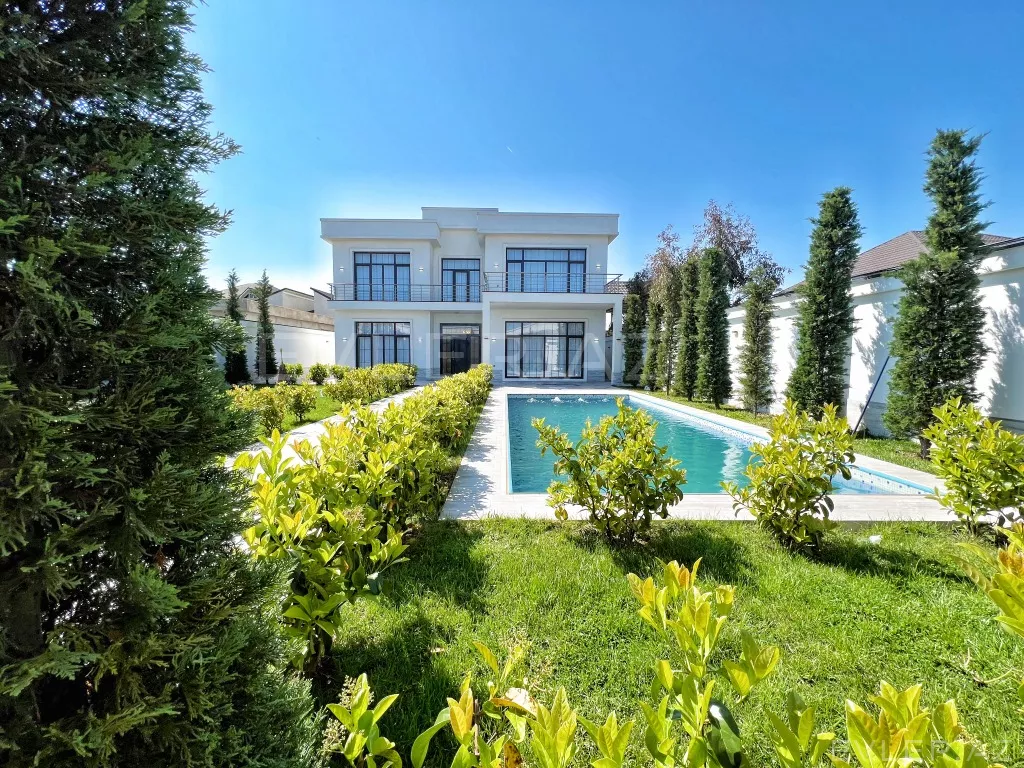Satılır, həyət evi/villa