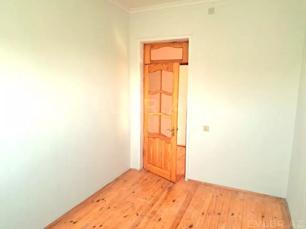 Satılır, həyət evi/villa