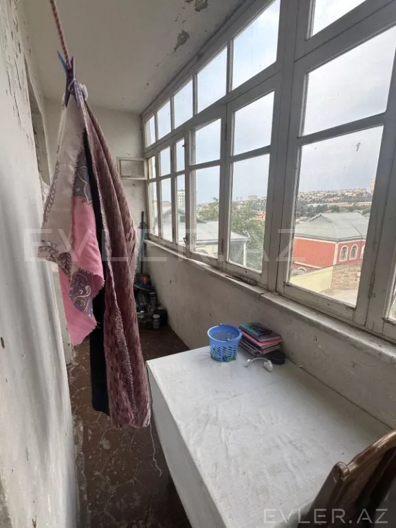 Satılır, köhnə tikili