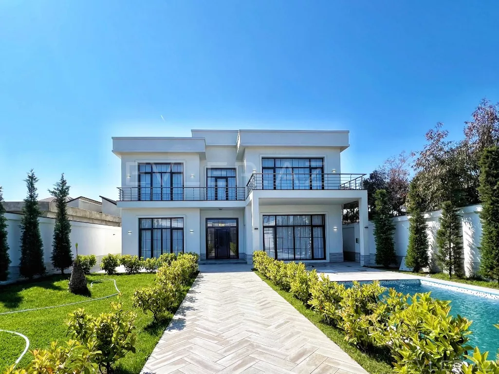 Satılır, həyət evi/villa