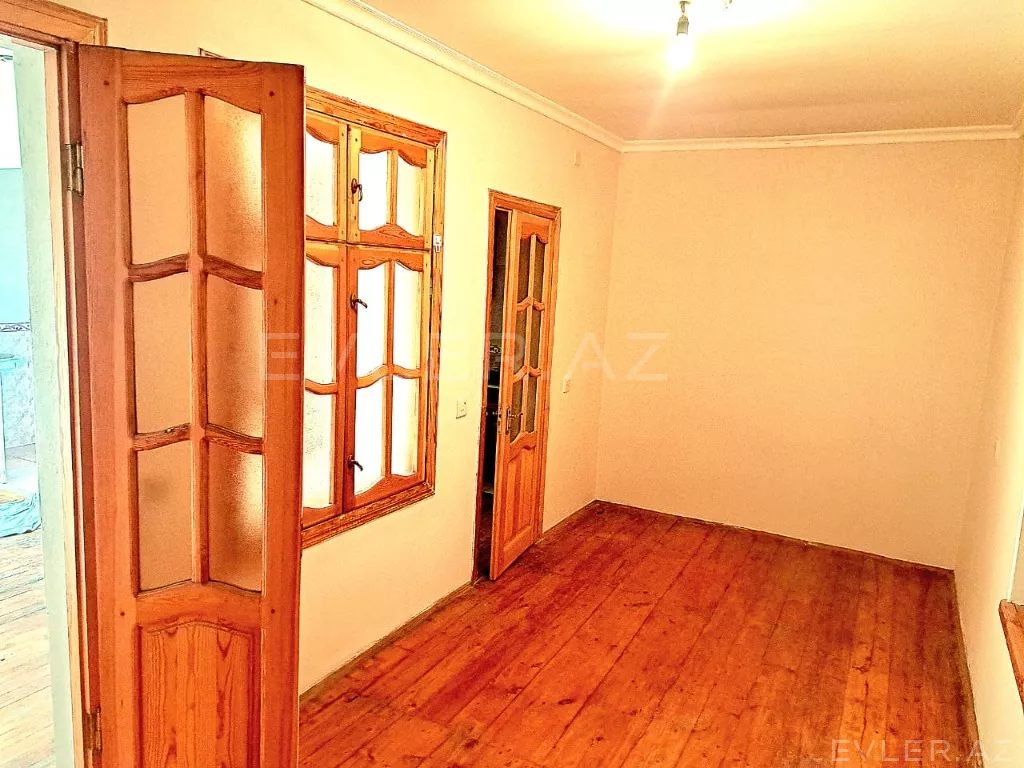 Satılır, həyət evi/villa