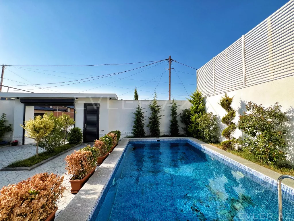 Satılır, həyət evi/villa