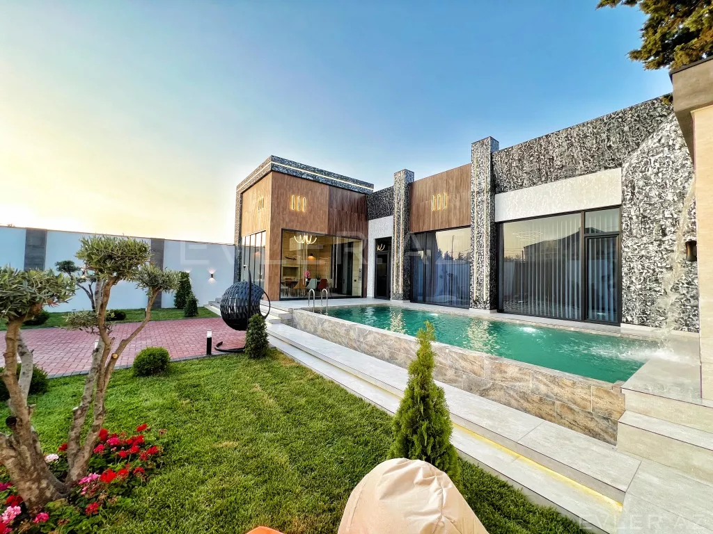 Satılır, həyət evi/villa