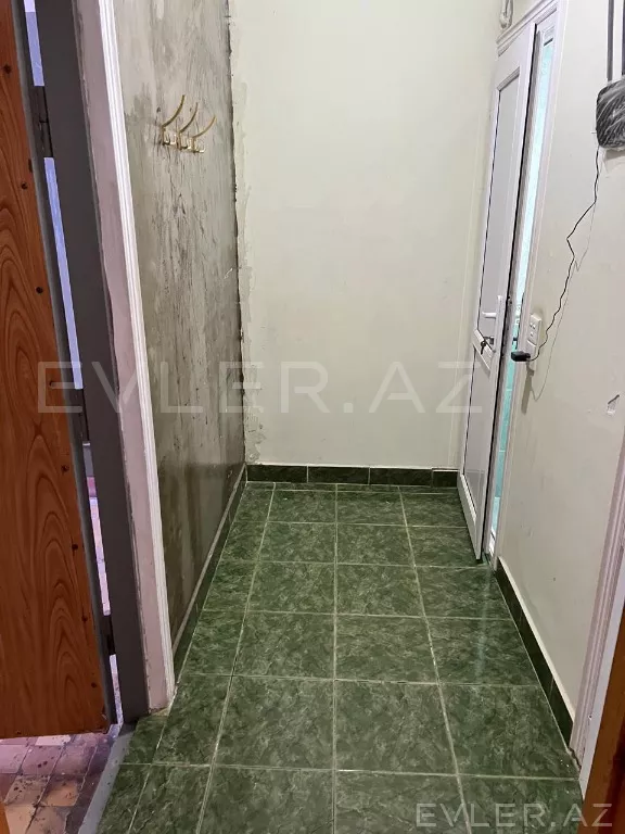 Aylıq, köhnə tikili