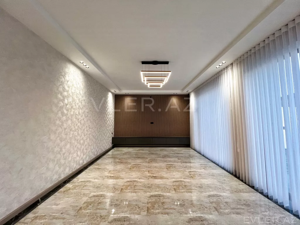 Satılır, həyət evi/villa