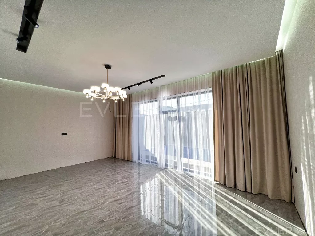 Satılır, həyət evi/villa