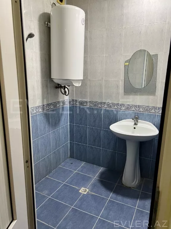 Aylıq, köhnə tikili
