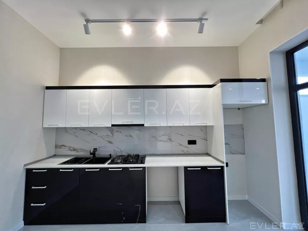 Satılır, həyət evi/villa