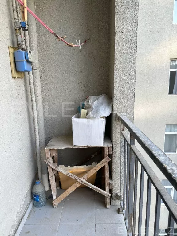 Satılır, yeni tikili