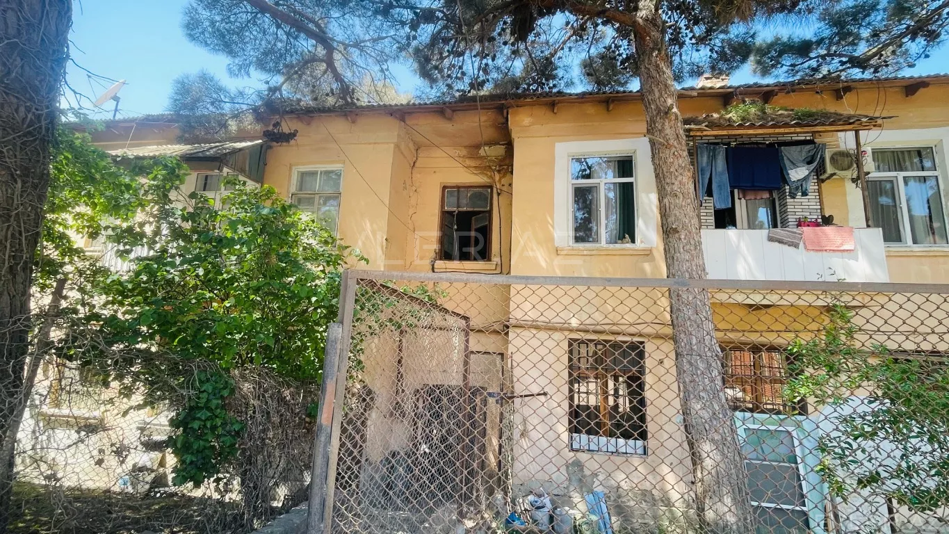 Satılır, köhnə tikili