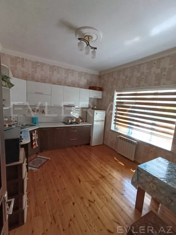 Satılır, həyət evi/villa