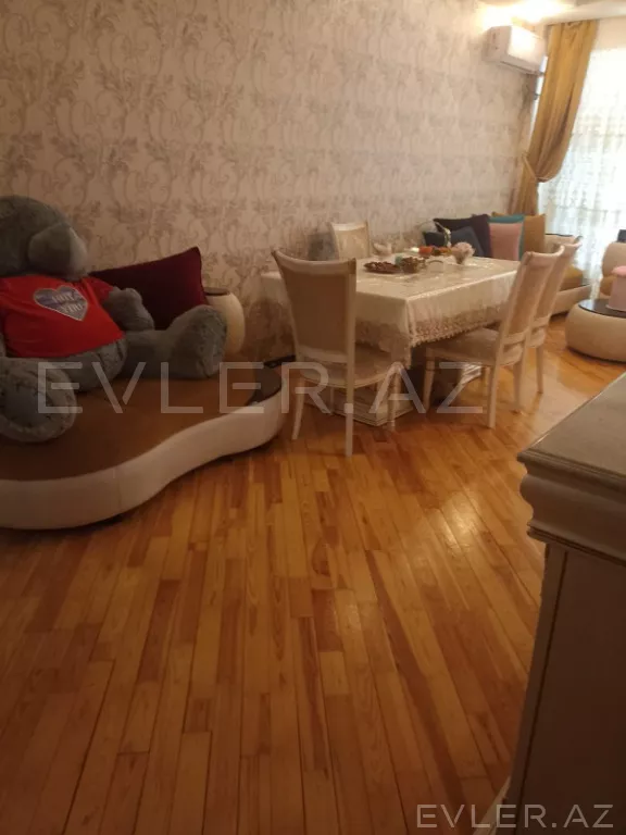 Satılır, yeni tikili
